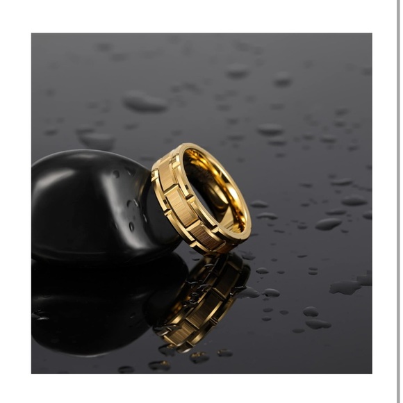 TRUMIUM‎ 8mm Mens Tungsten Wedding Band Silver/Gold/Black Brick Pattern - Picture 6 of 10